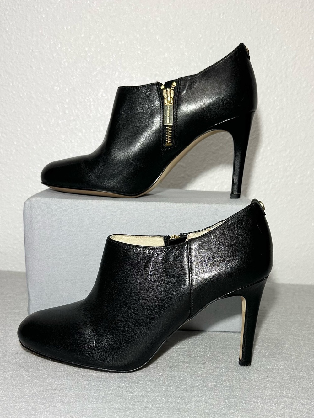 Michael Kors Sammy black leather ankle boots